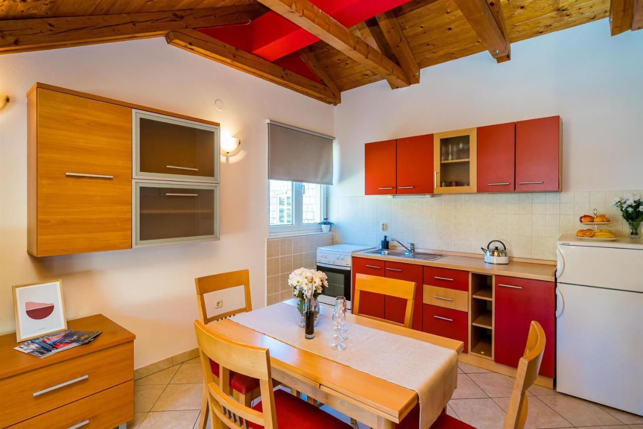 Apartments Kruno ザトン エクステリア 写真